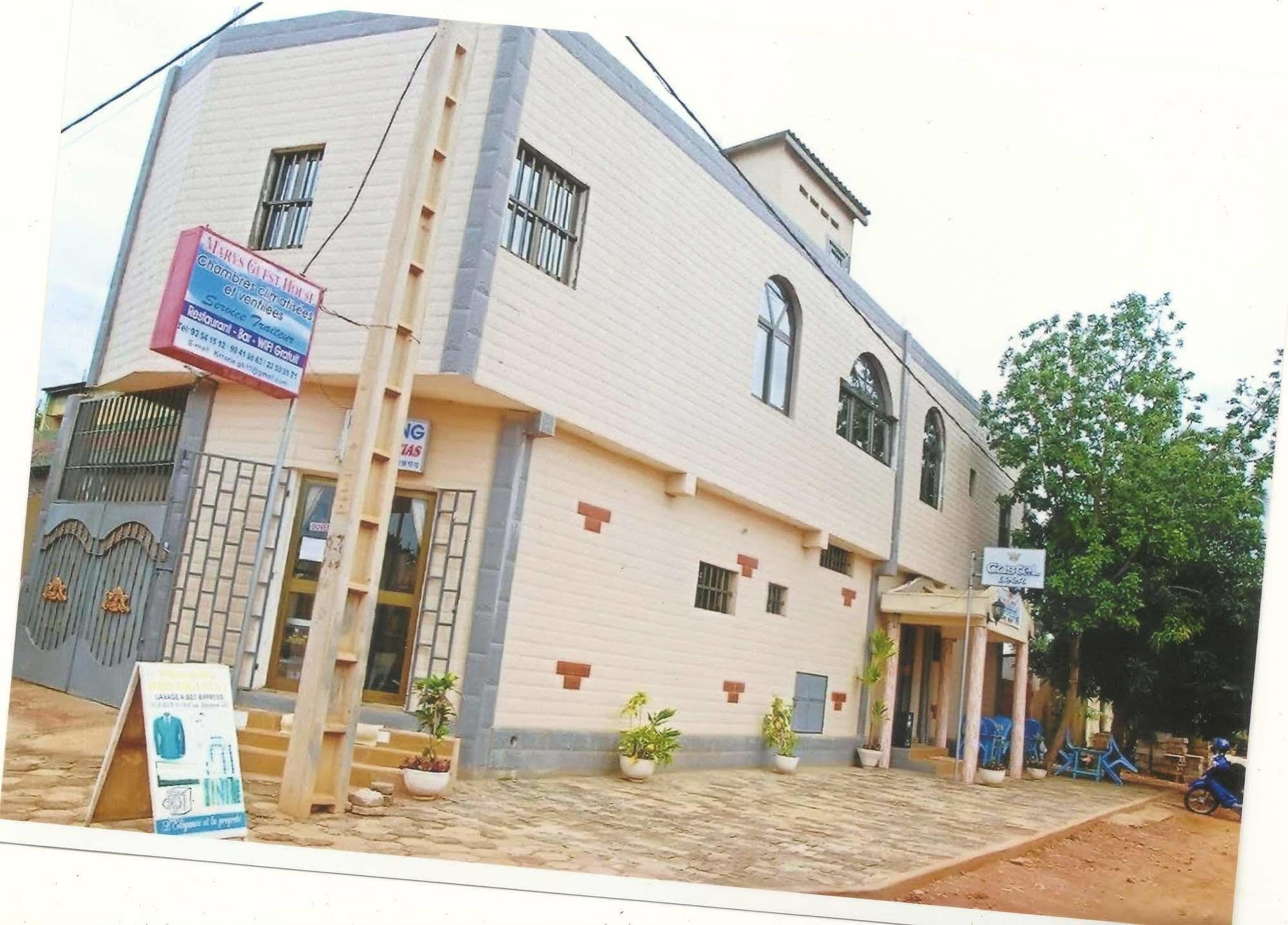 Marys Guest House Lomé Dış mekan fotoğraf