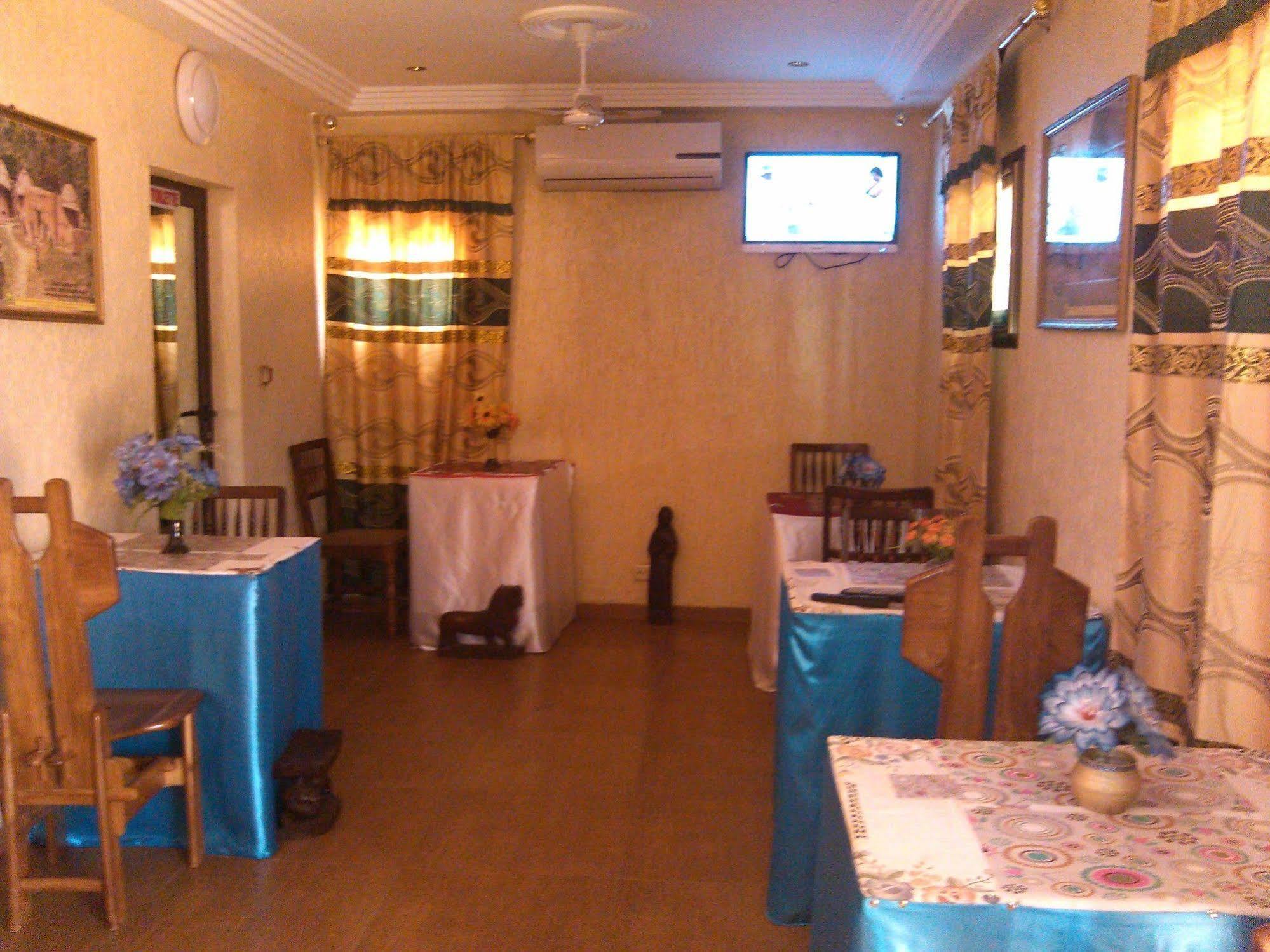 Marys Guest House Lomé Dış mekan fotoğraf