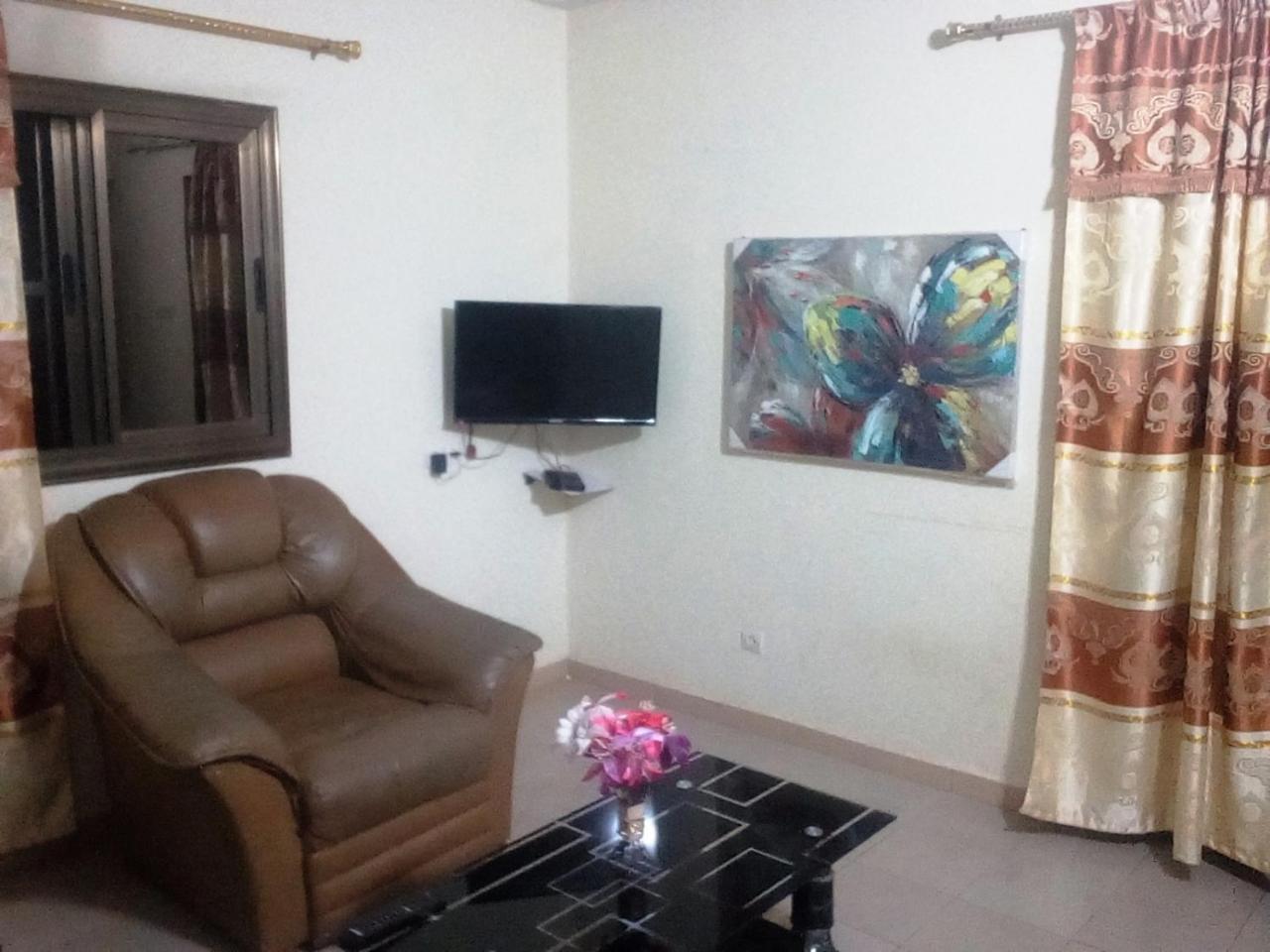 Marys Guest House Lomé Dış mekan fotoğraf